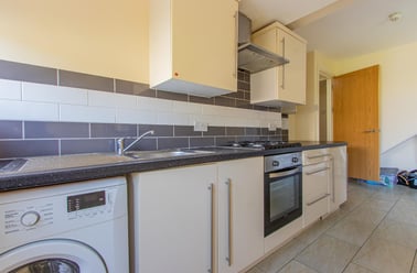 Gordon Road, Plasnewydd, Cardiff - Image 2